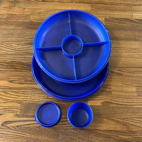 NEW Tupperware small serving tray four piece set - Picture 5 of 7